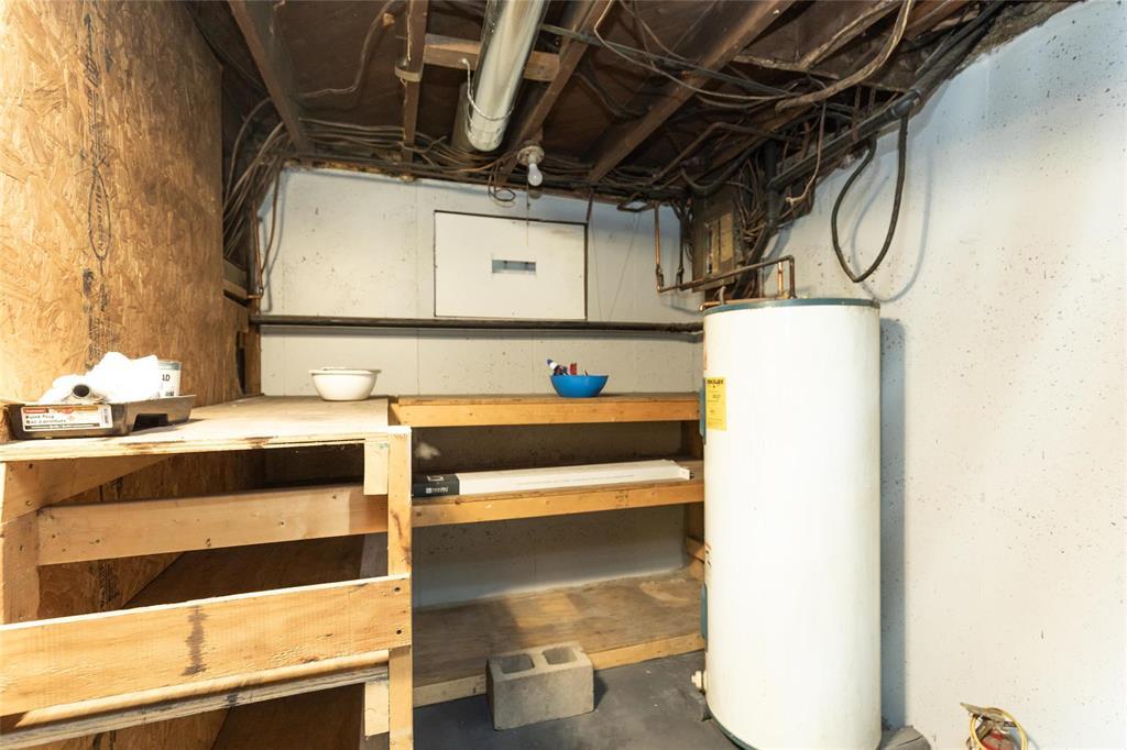 Photo 33 of 40079 11 Road N, Vita MB