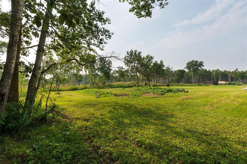 Photo 47 of 40079 11 Road N, Vita MB