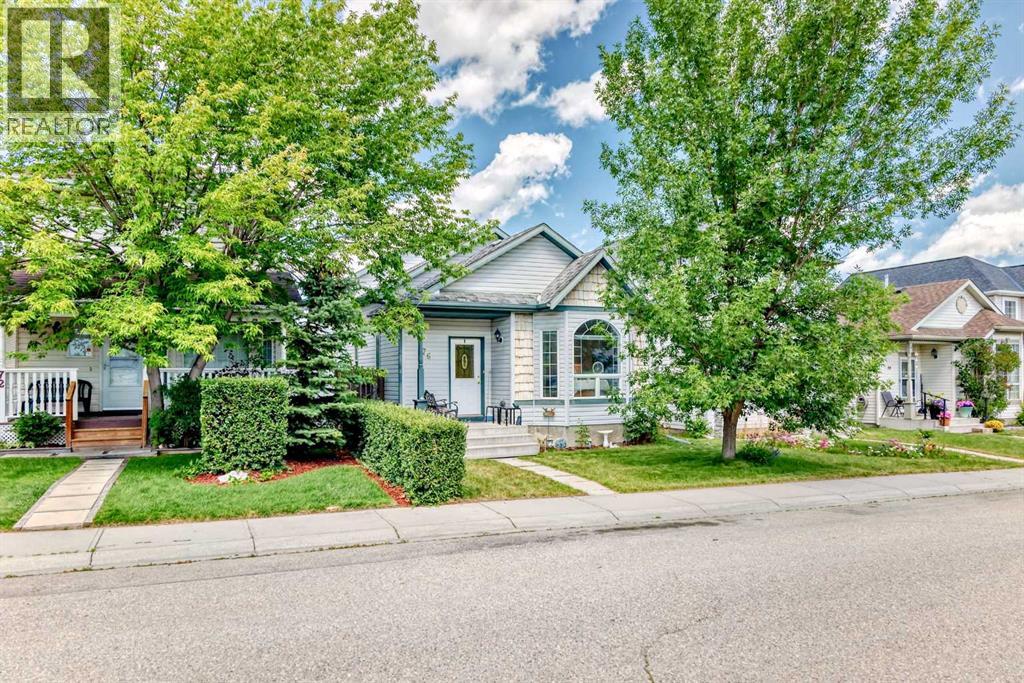 Single Family House 4 Level for Sale in  Hidden Way NW Hidden Valley Calgary 