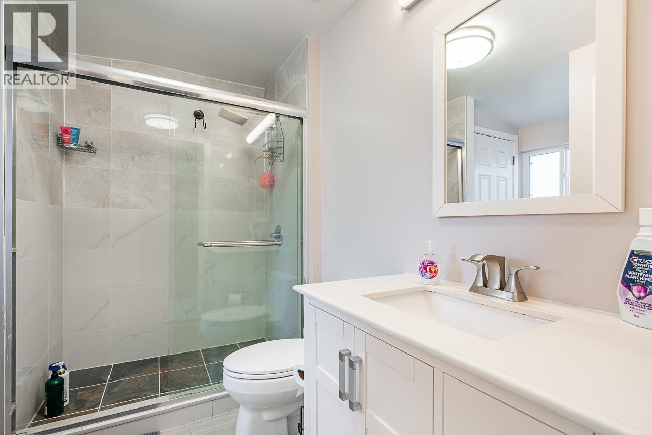 Photo 26 of 5959 Mcmurray Avenue, Burnaby BC
