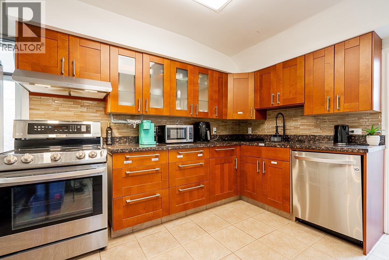 Photo 16 of 5959 Mcmurray Avenue, Burnaby BC