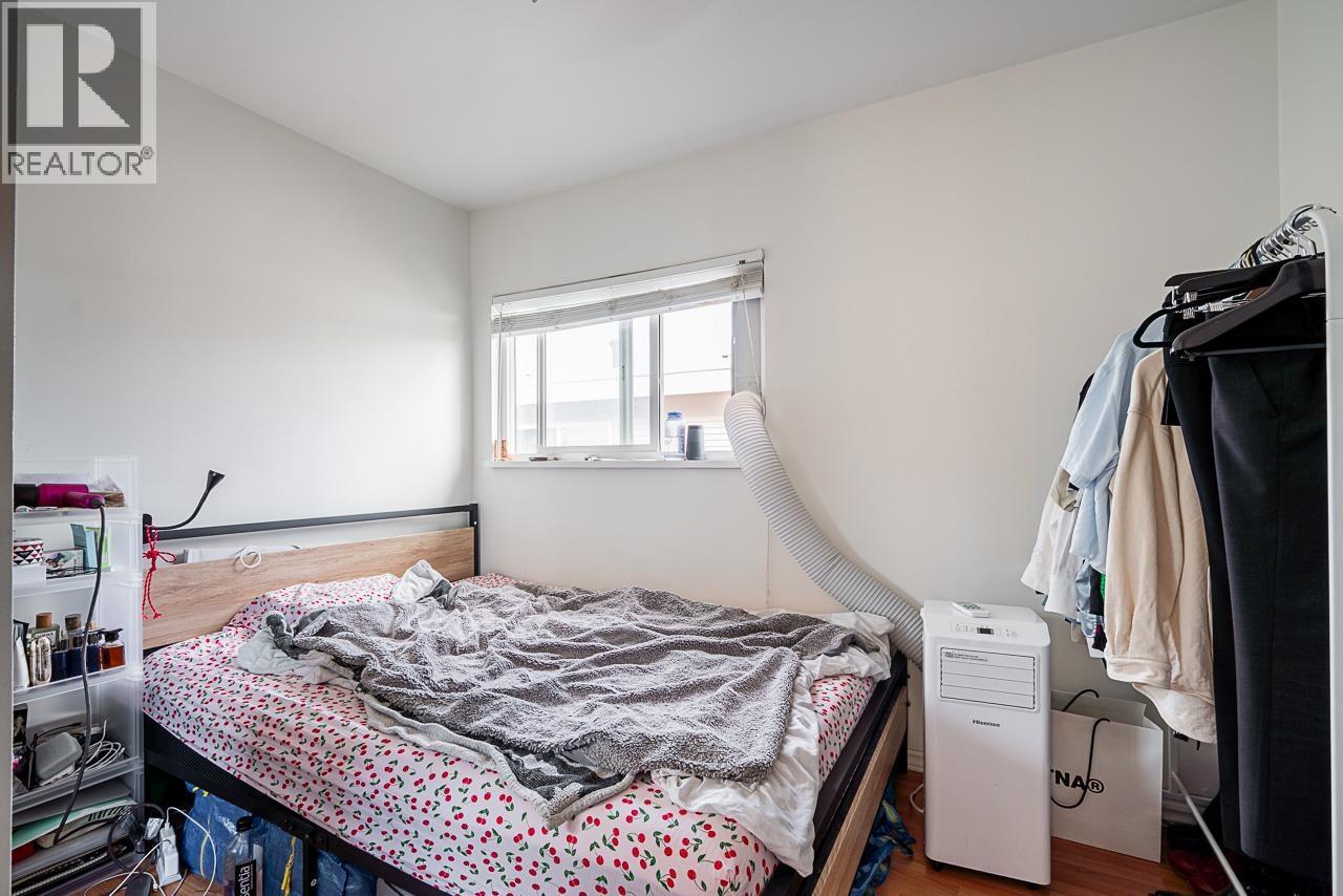 Photo 5 of 5959 Mcmurray Avenue, Burnaby BC