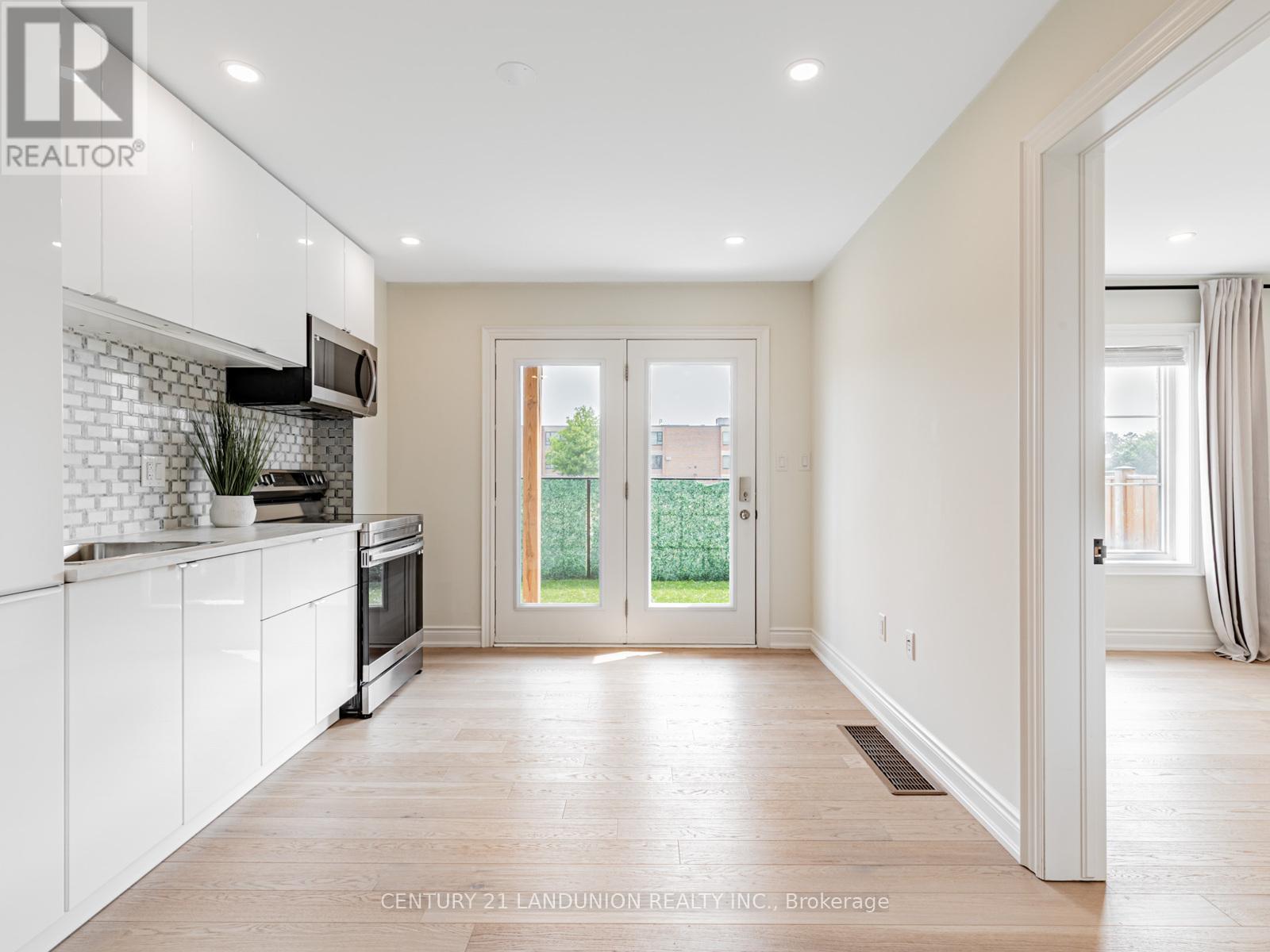 Photo 34 of 77 William Durie Way, Toronto ON