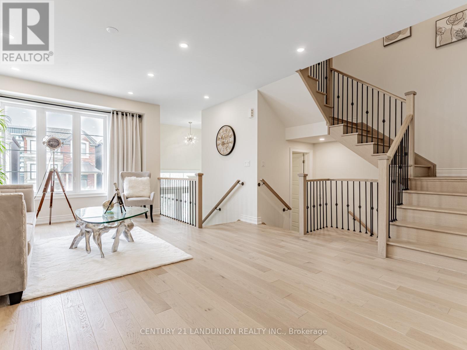 Photo 6 of 77 William Durie Way, Toronto ON