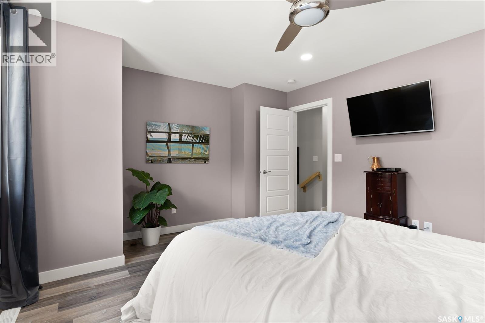 Photo 13 of 2410 Athol Street, Regina SK