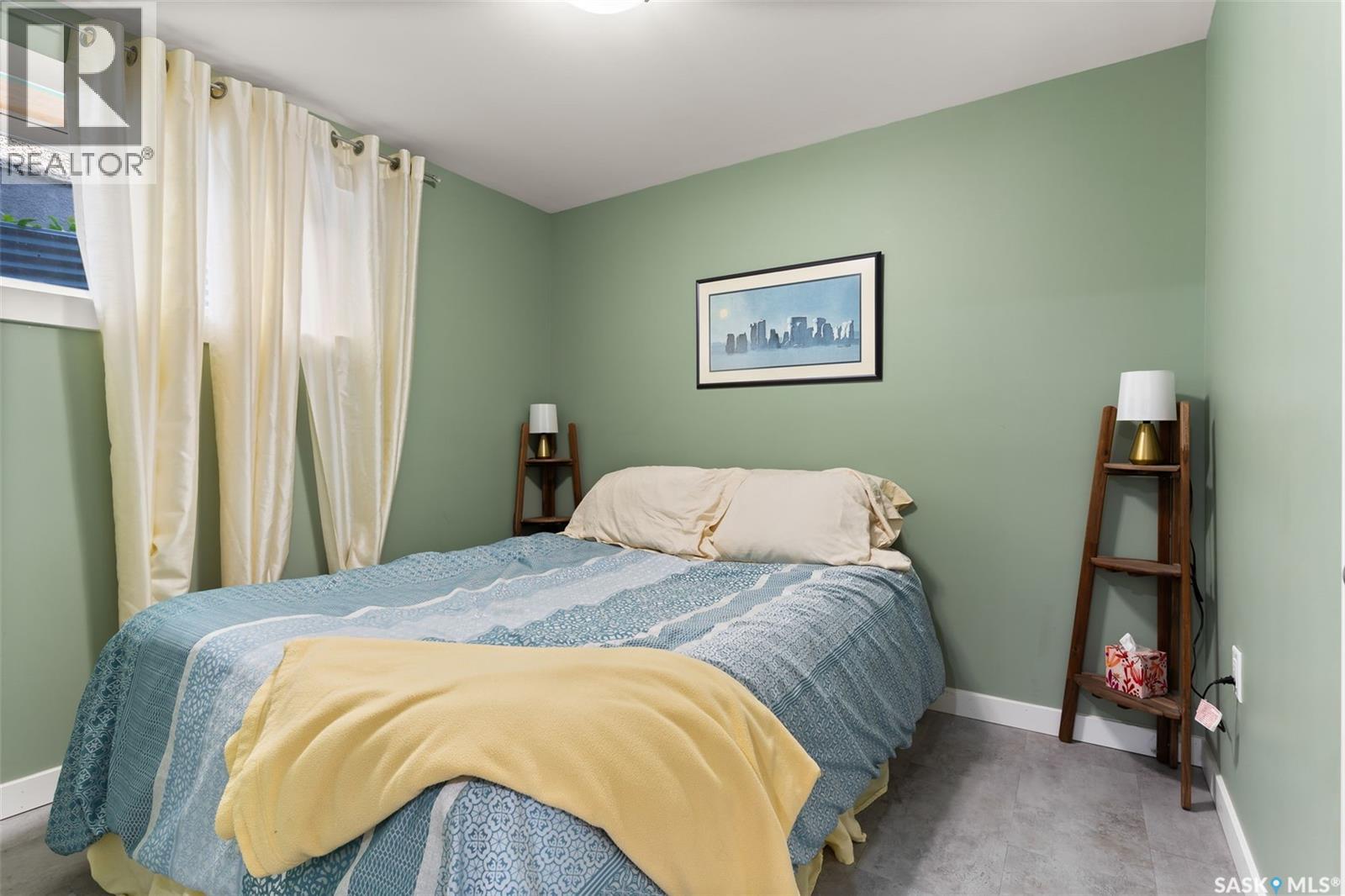 Photo 22 of 2410 Athol Street, Regina SK