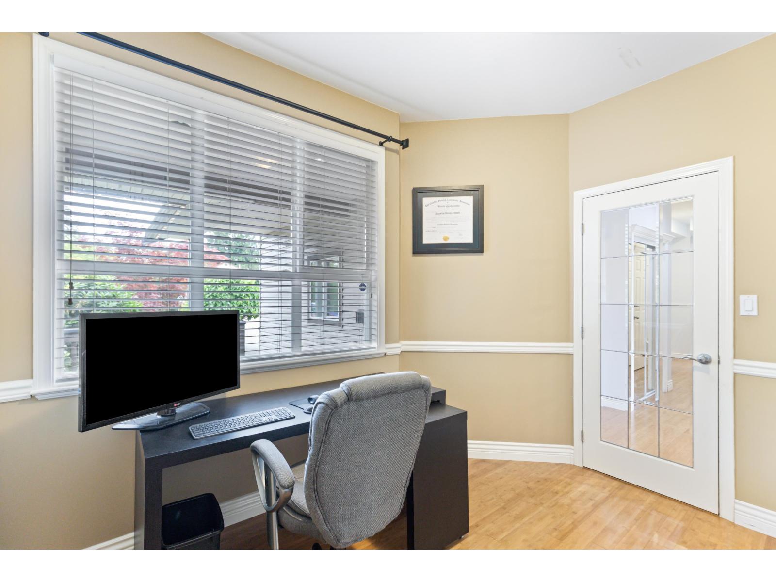Photo 15 of 32961 Hawthorne Avenue, Mission BC