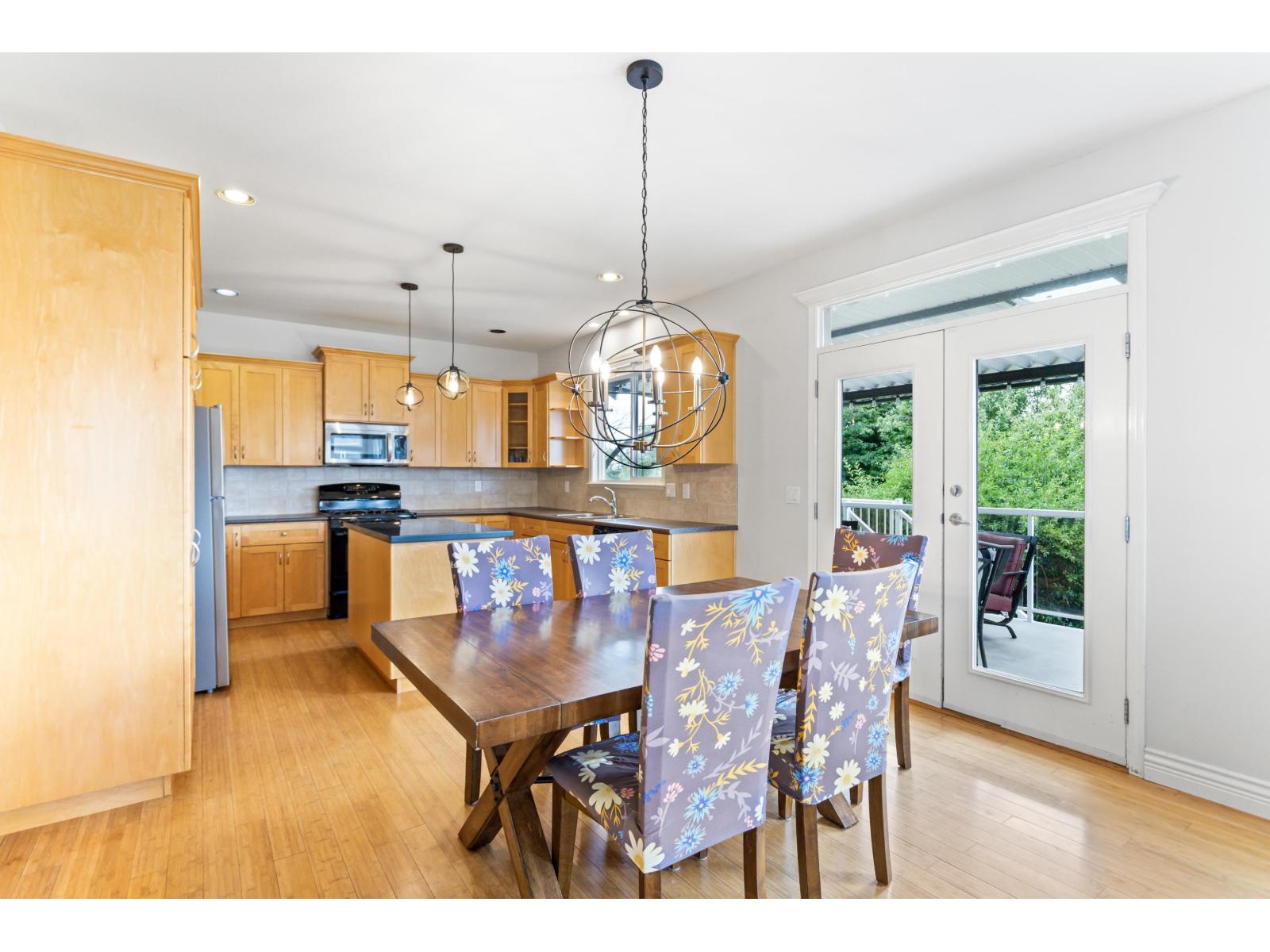 Photo 8 of 32961 Hawthorne Avenue, Mission BC