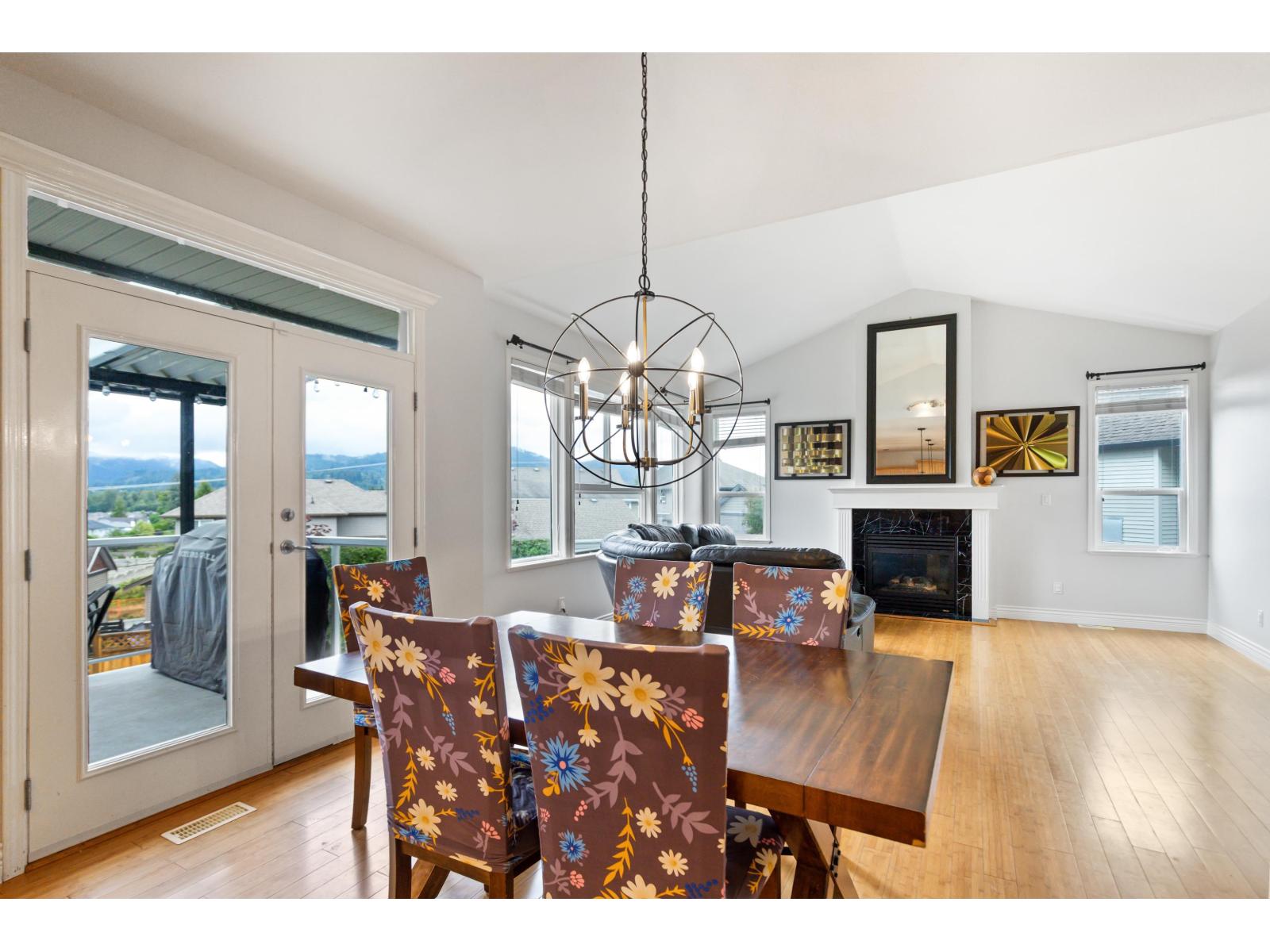 Photo 7 of 32961 Hawthorne Avenue, Mission BC