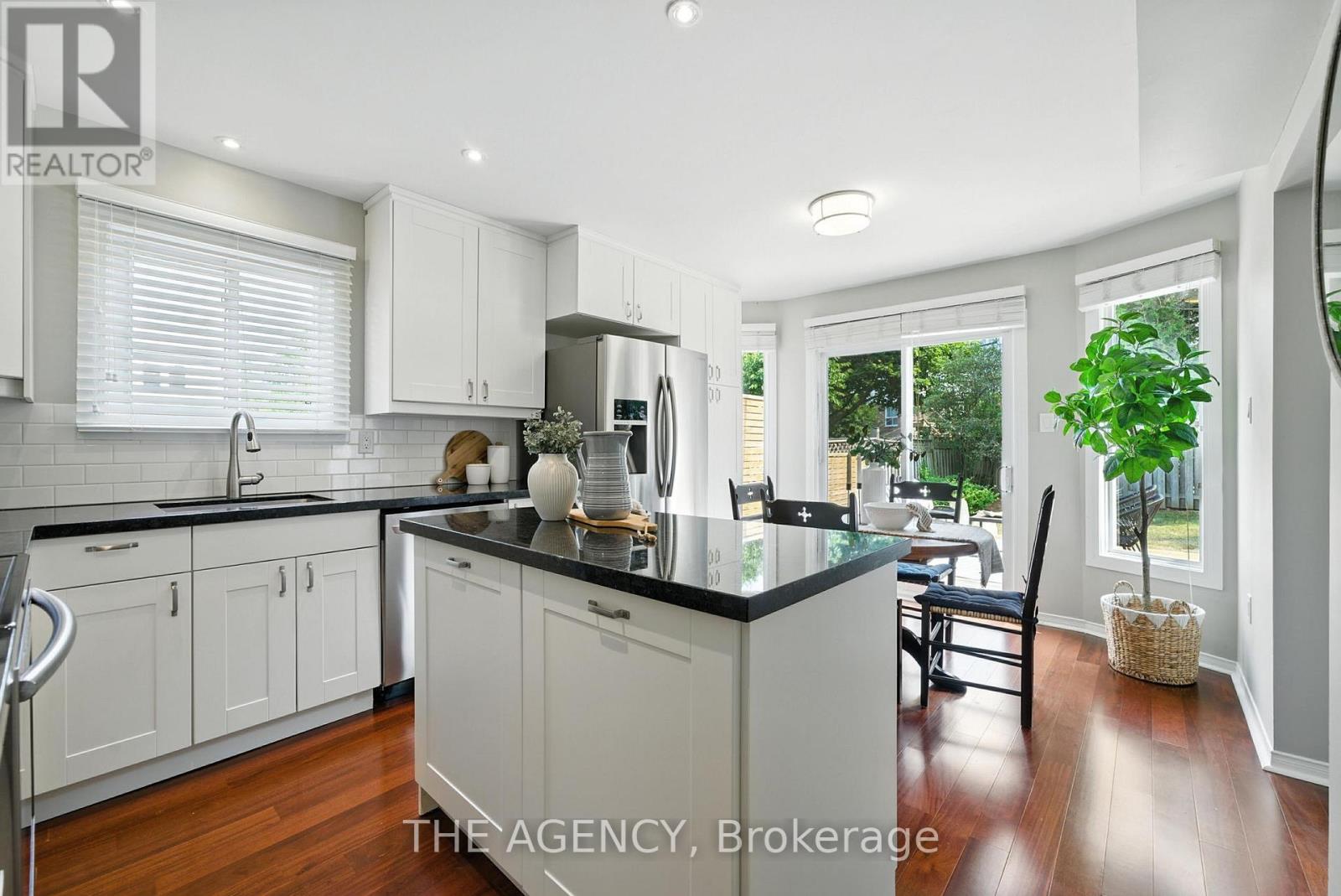 Photo 6 of 1541 Bentley Lane, Pickering ON