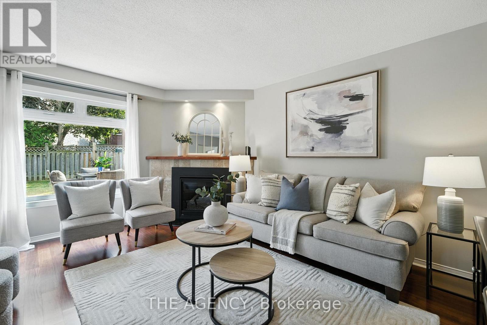 Photo 13 of 1541 Bentley Lane, Pickering ON