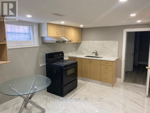 Photo 2 of 20 Savarin Street, Toronto ON