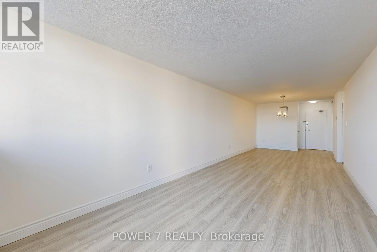 Photo 10 of 805 2050 Bridletowne Circle, Toronto ON