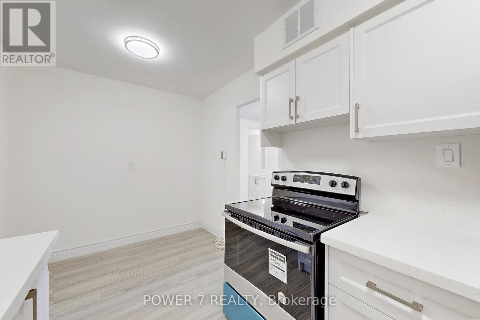 Photo 11 of 805 2050 Bridletowne Circle, Toronto ON