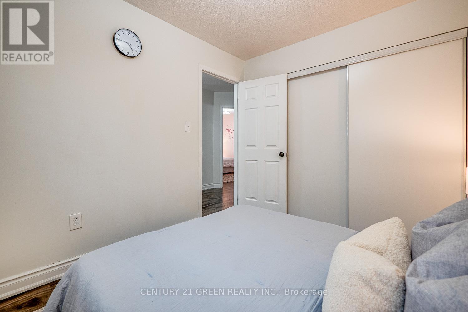 Photo 49 of 255 Fasken Court, Milton ON