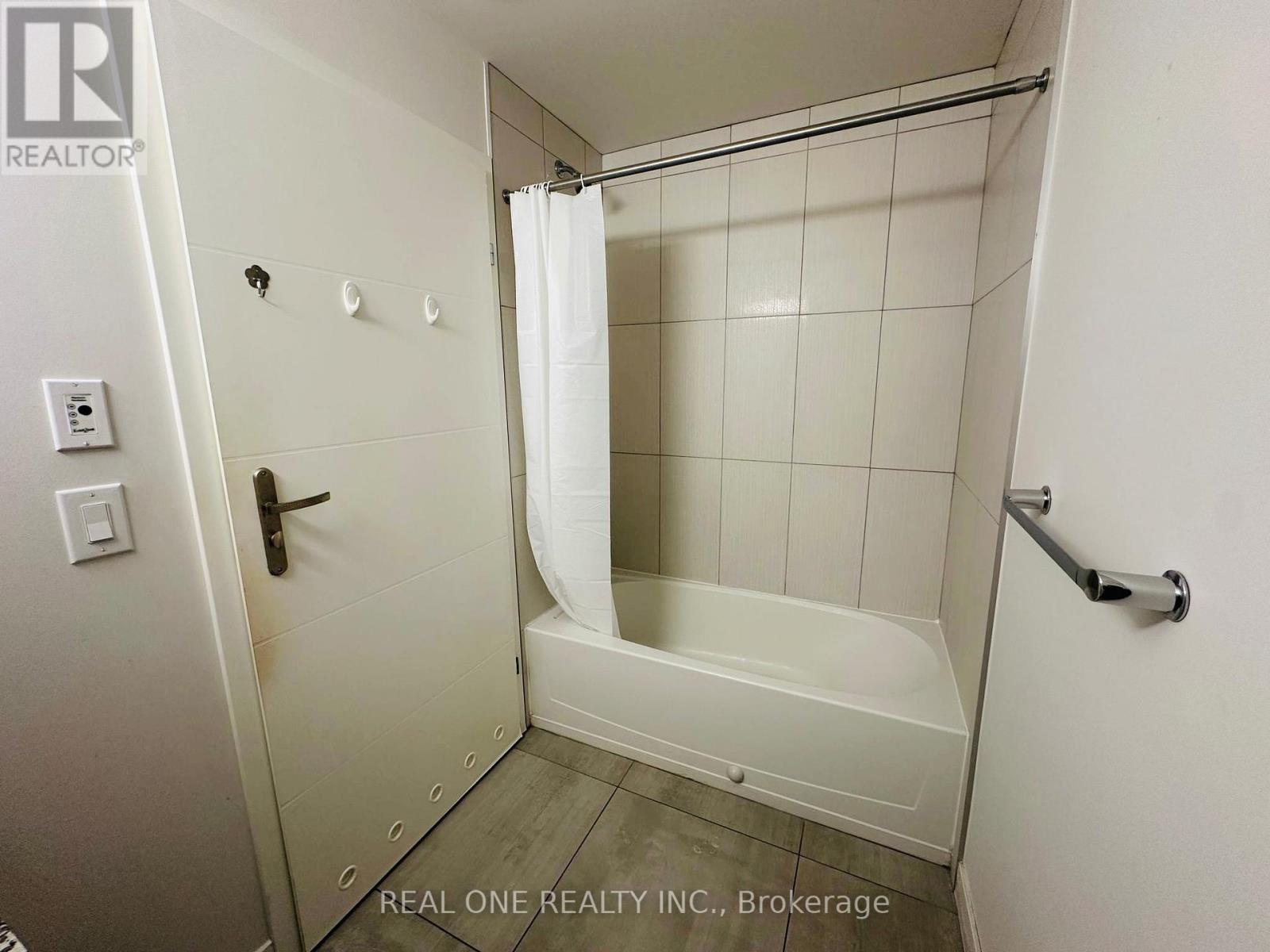 Photo 7 of 316 251 Hemlock Street, Waterloo ON