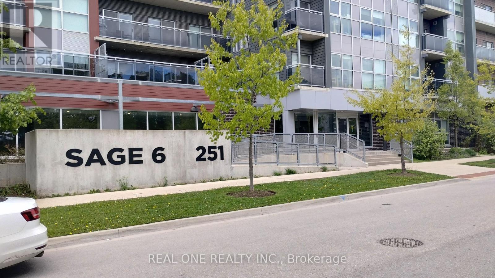 Photo 1 of 316 251 Hemlock Street, Waterloo ON
