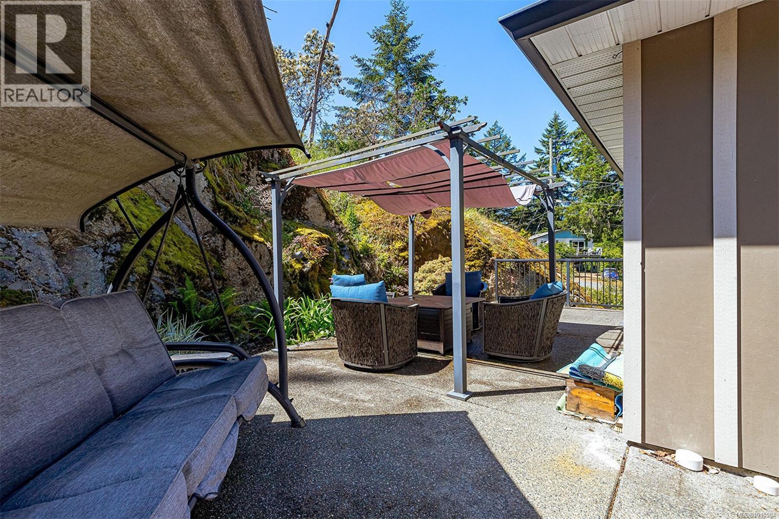Photo 3 of 101 Dorval Pl, Langford BC