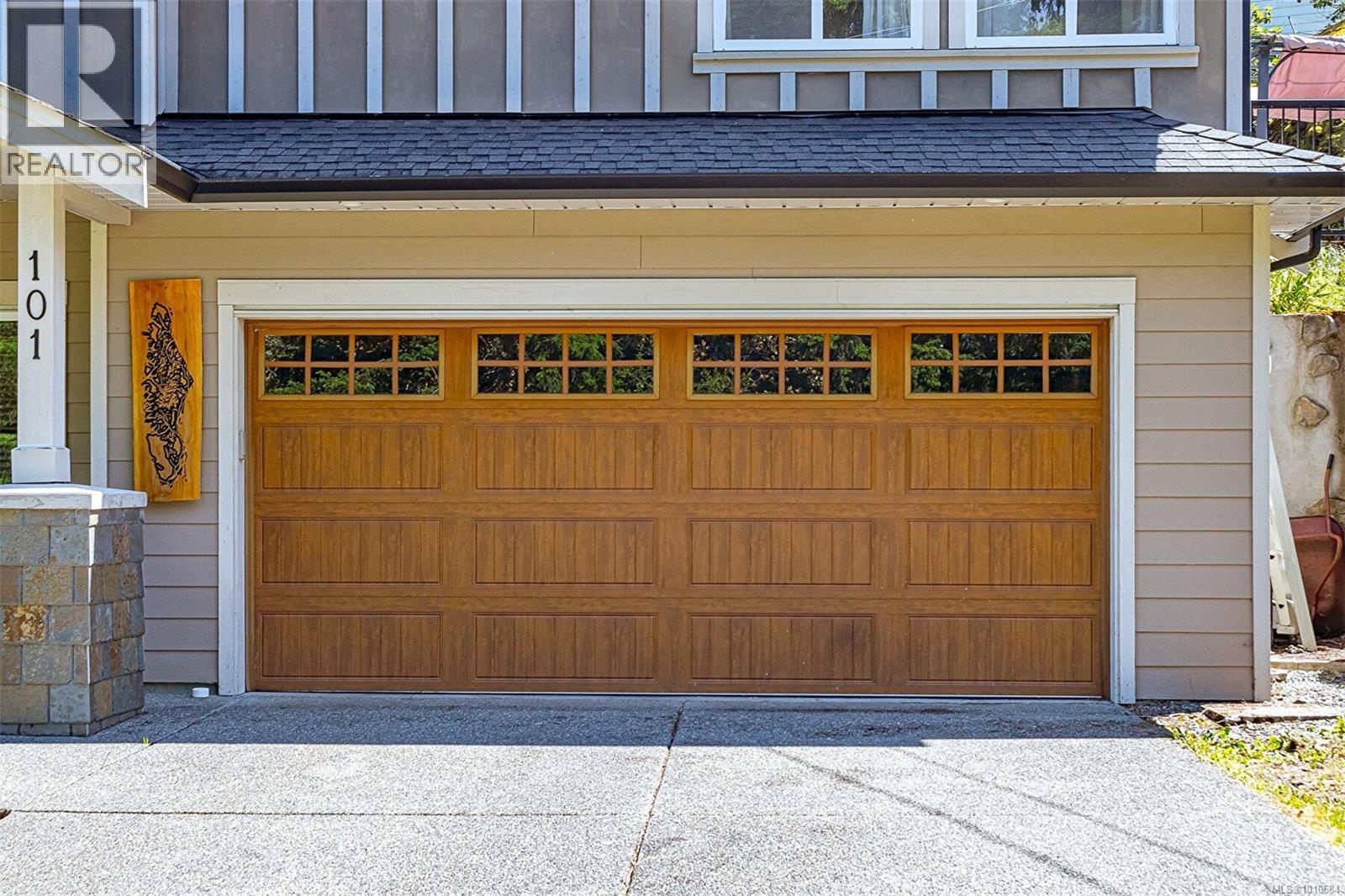 Photo 23 of 101 Dorval Pl, Langford BC