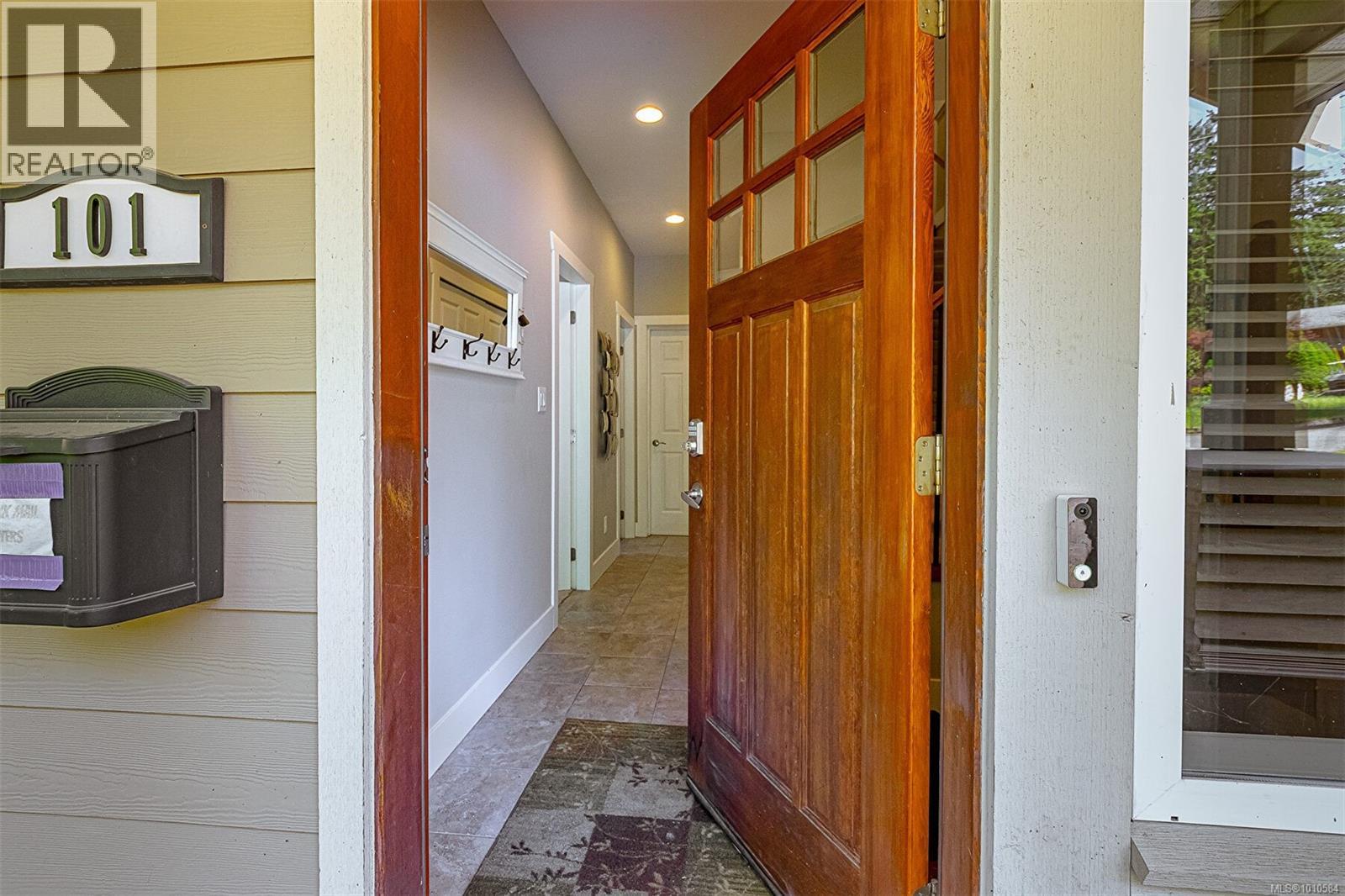 Photo 12 of 101 Dorval Pl, Langford BC
