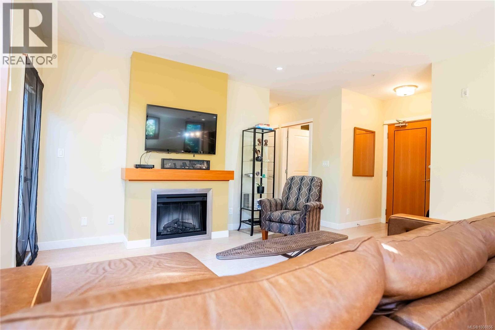 Photo 6 of 107 170 Nursery Hill Dr, View Royal BC