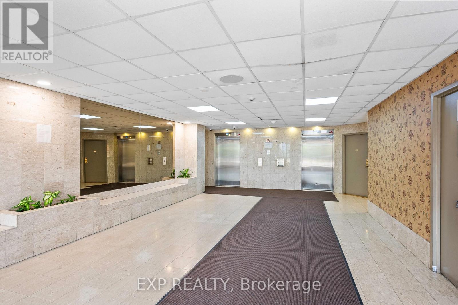 Photo 22 of 307 2470 Eglinton Avenue W, Toronto ON