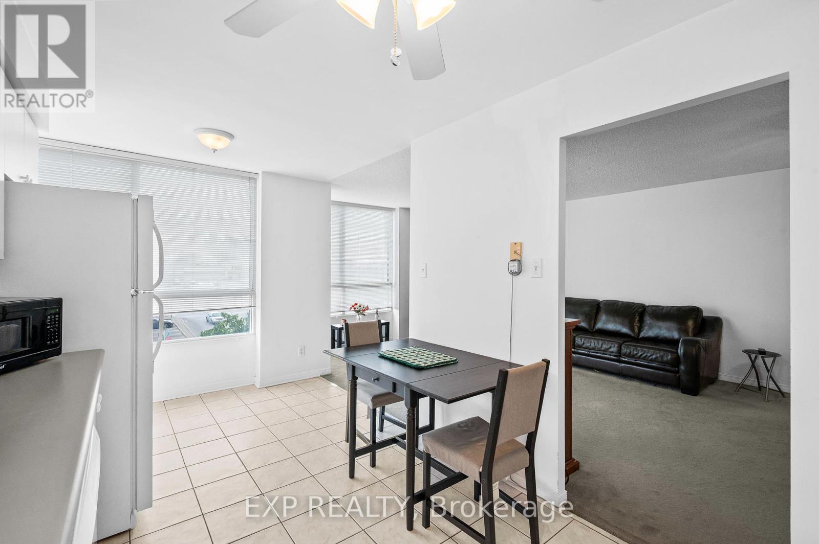 Photo 6 of 307 2470 Eglinton Avenue W, Toronto ON