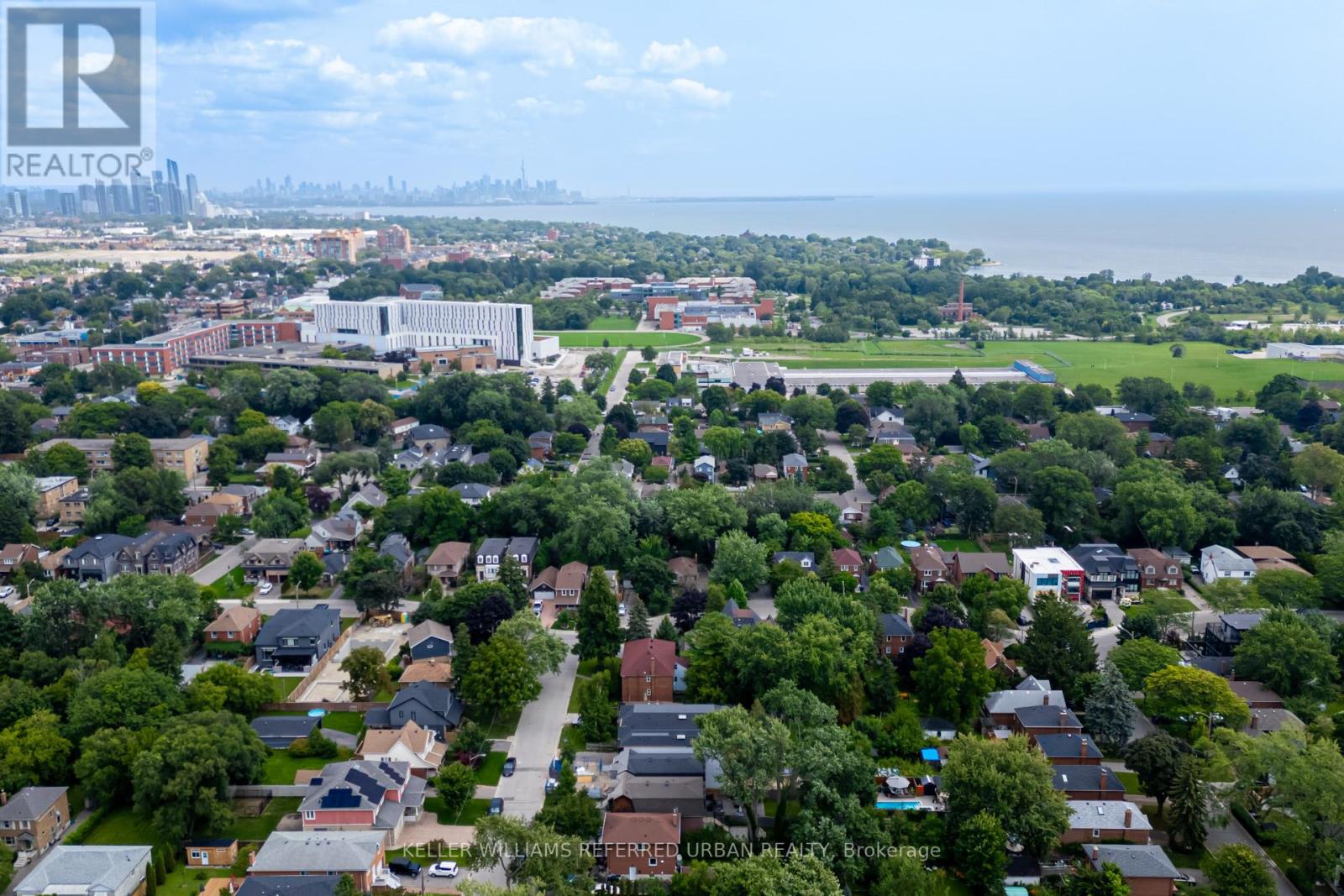 Photo 10 of 2 C Shamrock Avenue, Toronto ON