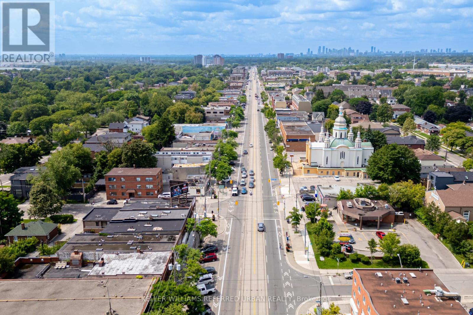 Photo 11 of 2 C Shamrock Avenue, Toronto ON