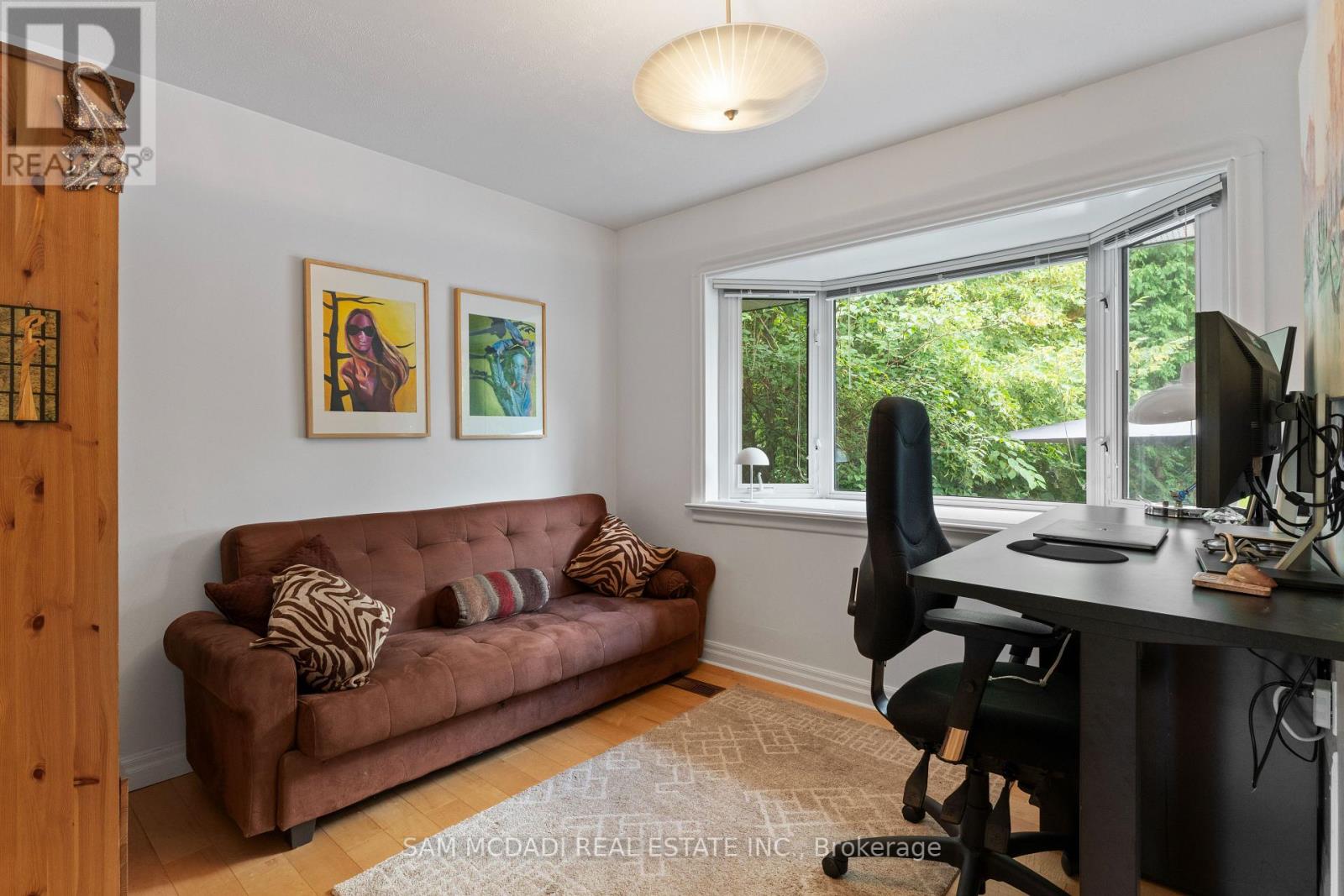 Photo 19 of 1300 Twin Oaks Dell, Mississauga ON