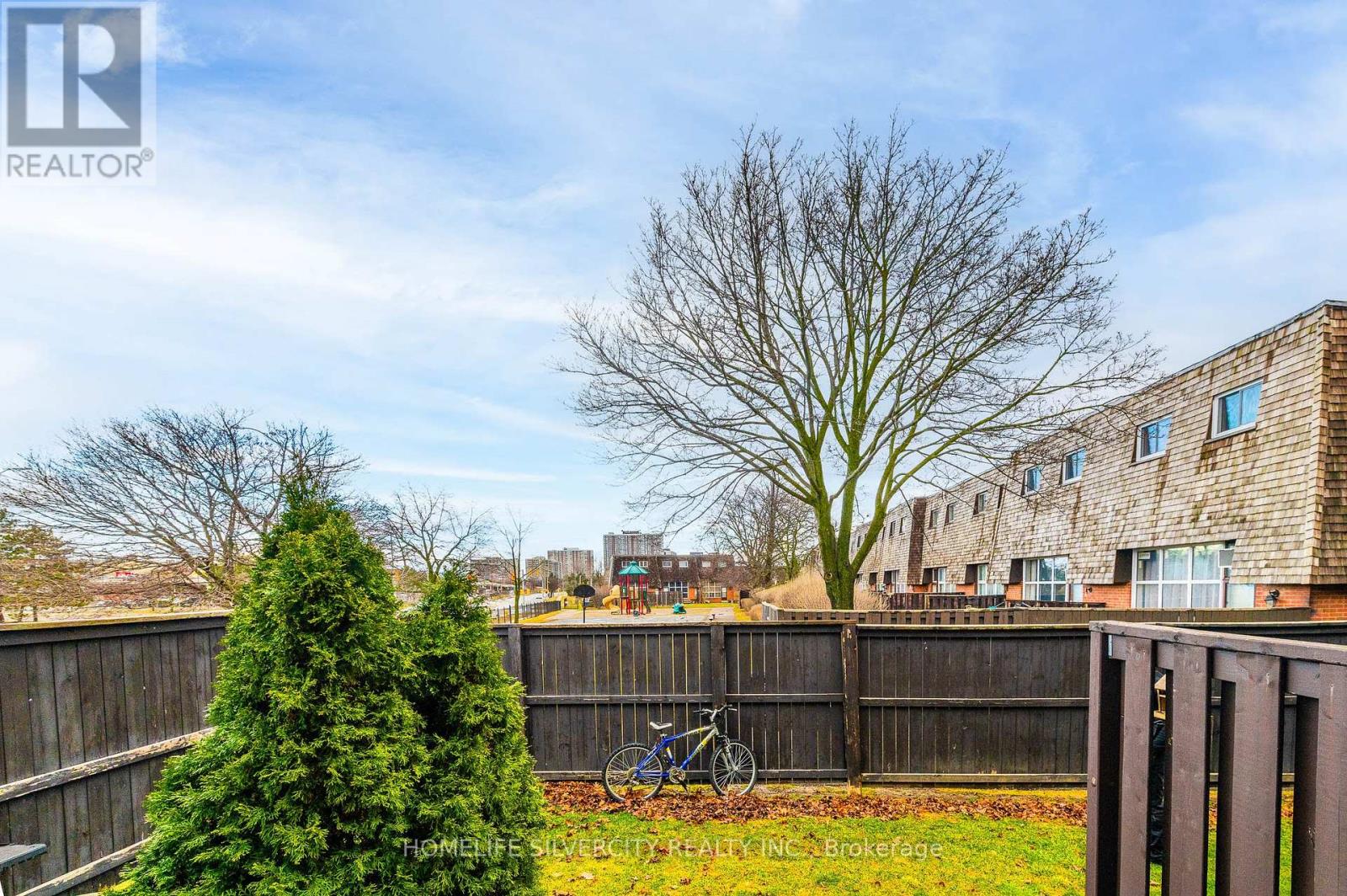 Photo 31 of 25 Briar Path, Brampton ON