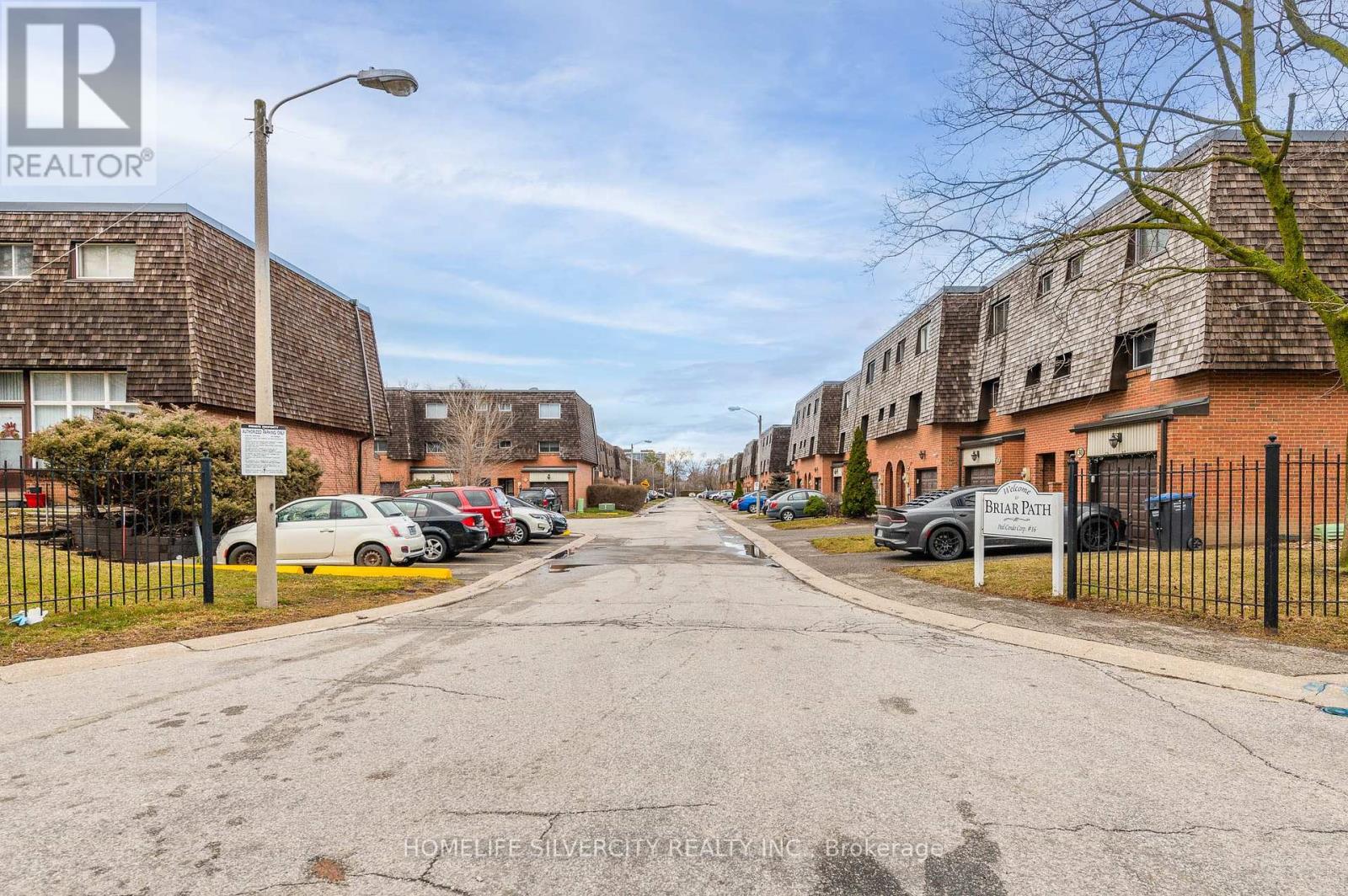 Photo 35 of 25 Briar Path, Brampton ON