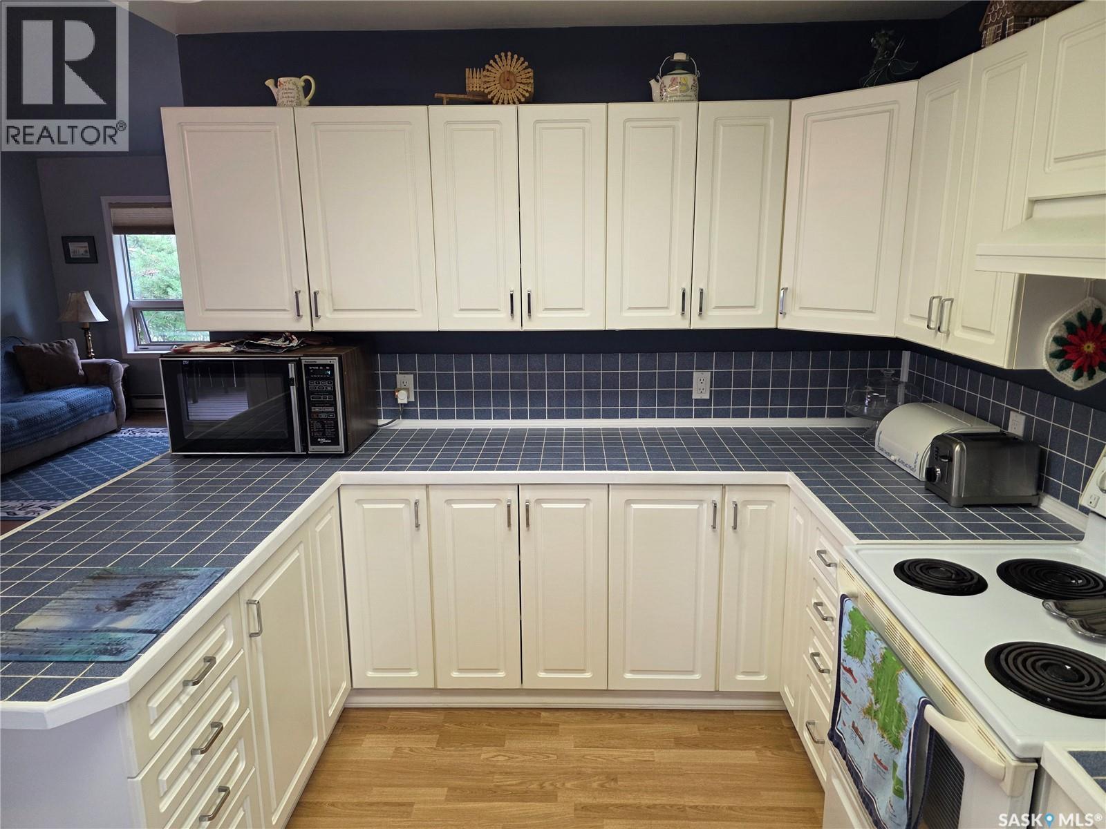 Photo 10 of 504 Mistusinne Crescent, Mistusinne SK