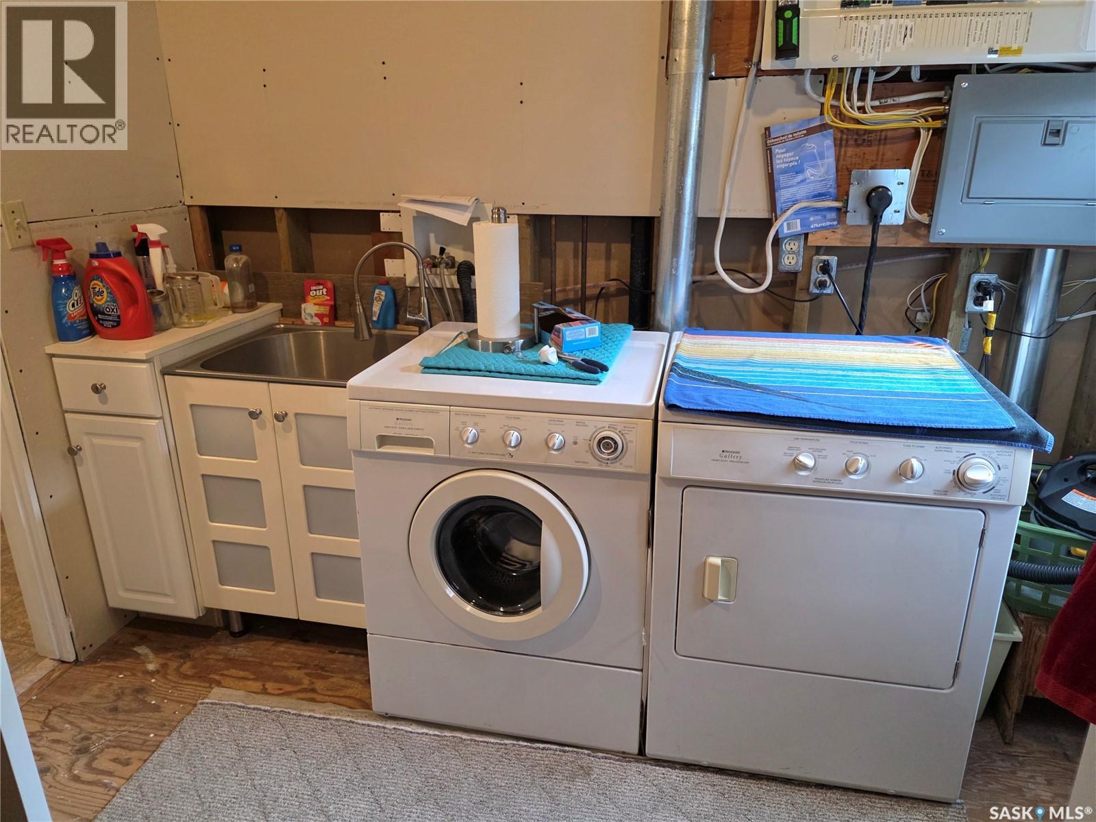 Photo 33 of 504 Mistusinne Crescent, Mistusinne SK