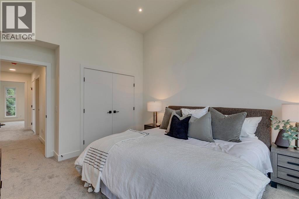 Photo 20 of 7722 47 Avenue Nw, Calgary AB