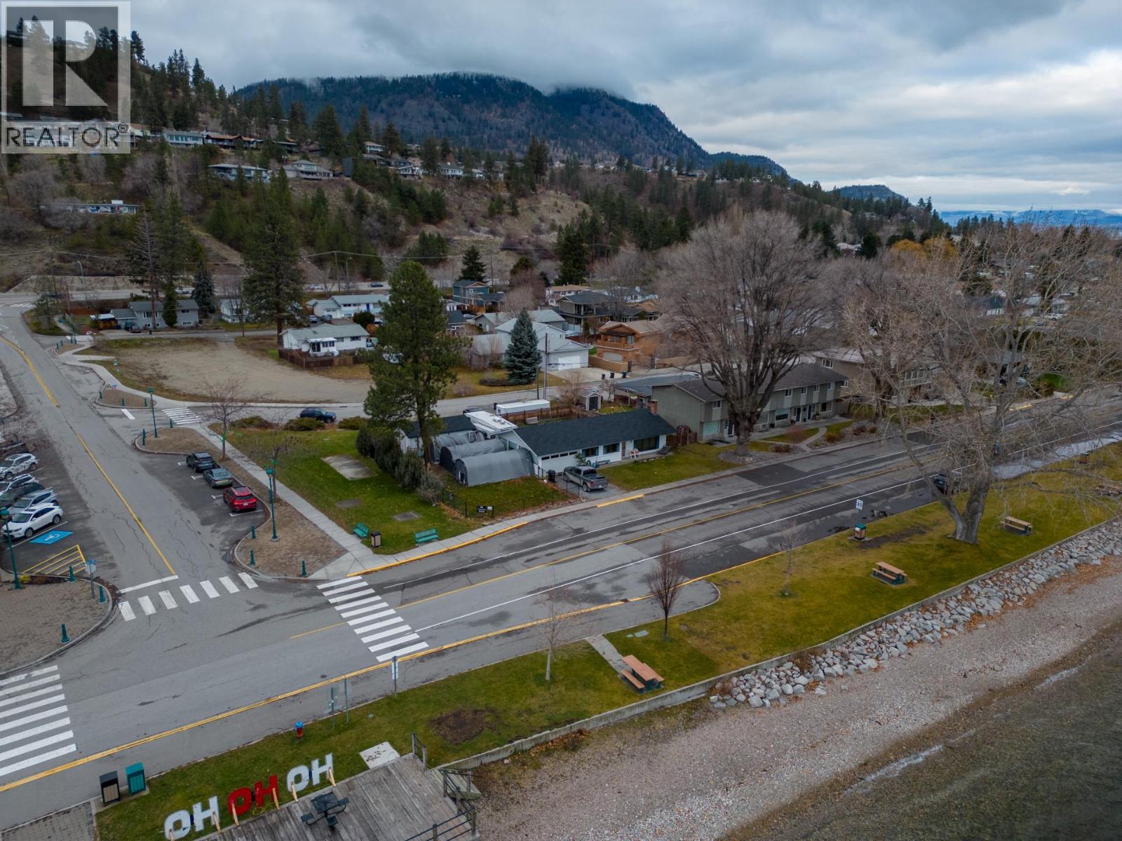  4194 Beach Avenue, Peachland