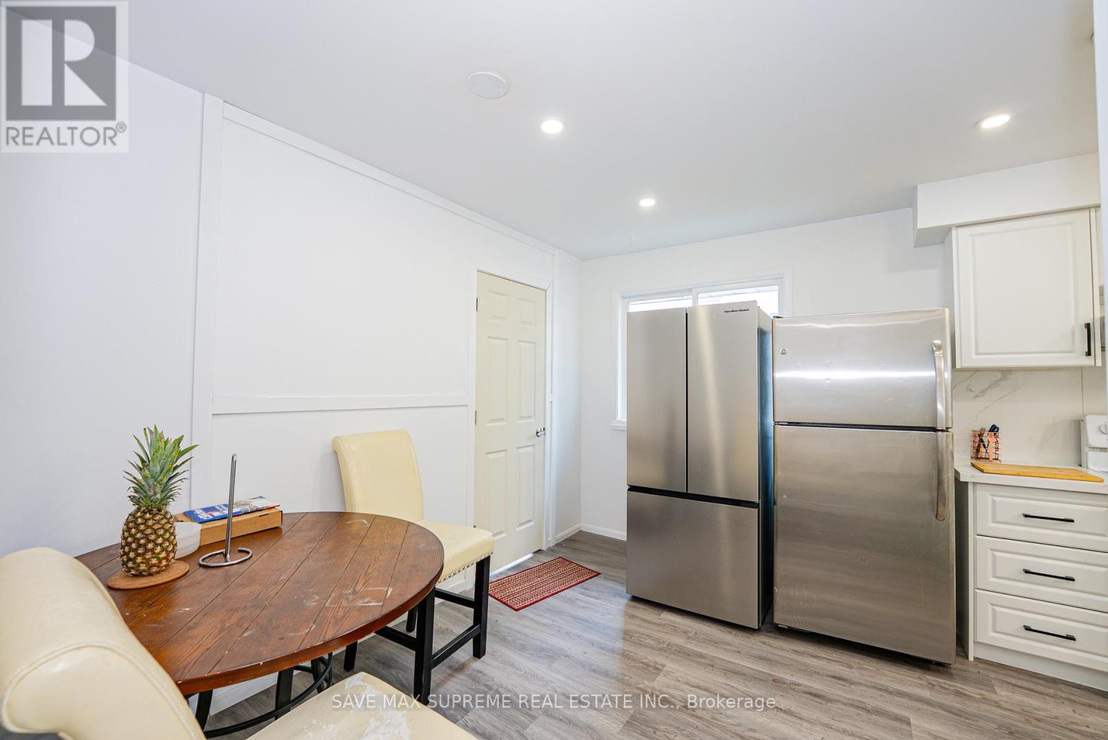 Photo 11 of 29 Renny Crescent, London South ON