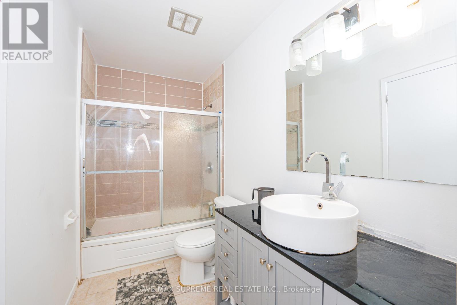 Photo 44 of 29 Renny Crescent, London South ON