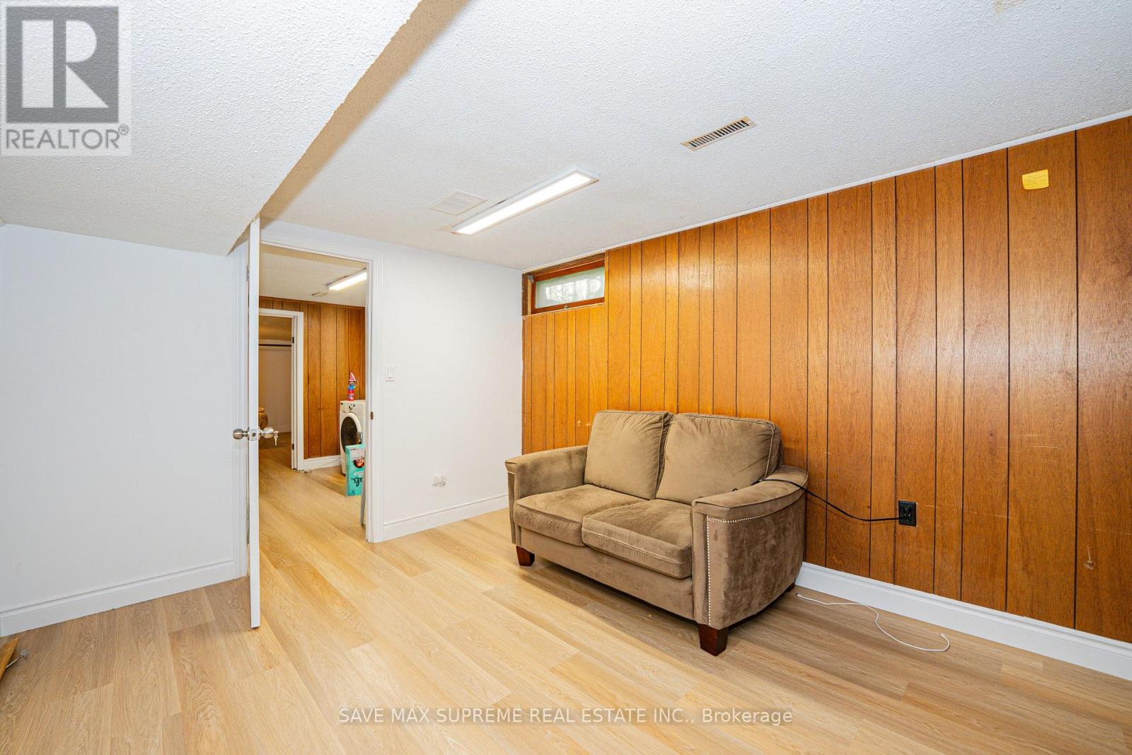 Photo 8 of 29 Renny Crescent, London South ON