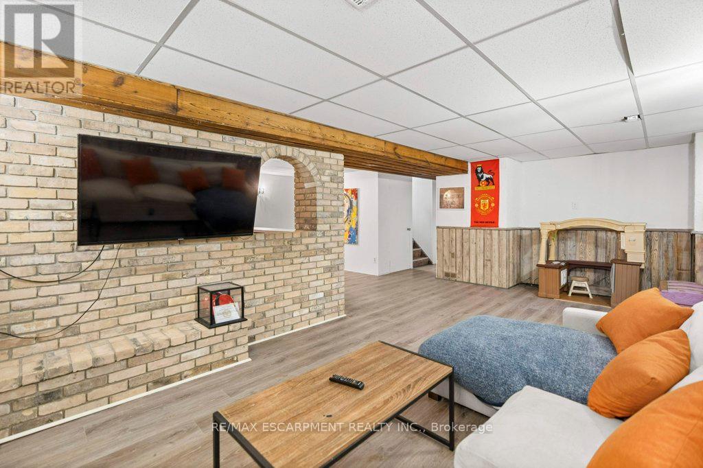 Photo 27 of 630 Westview Avenue, Hamilton ON