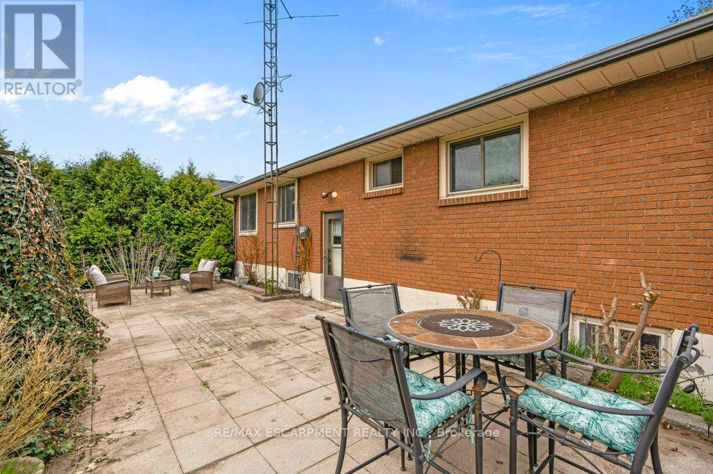 Photo 32 of 630 Westview Avenue, Hamilton ON