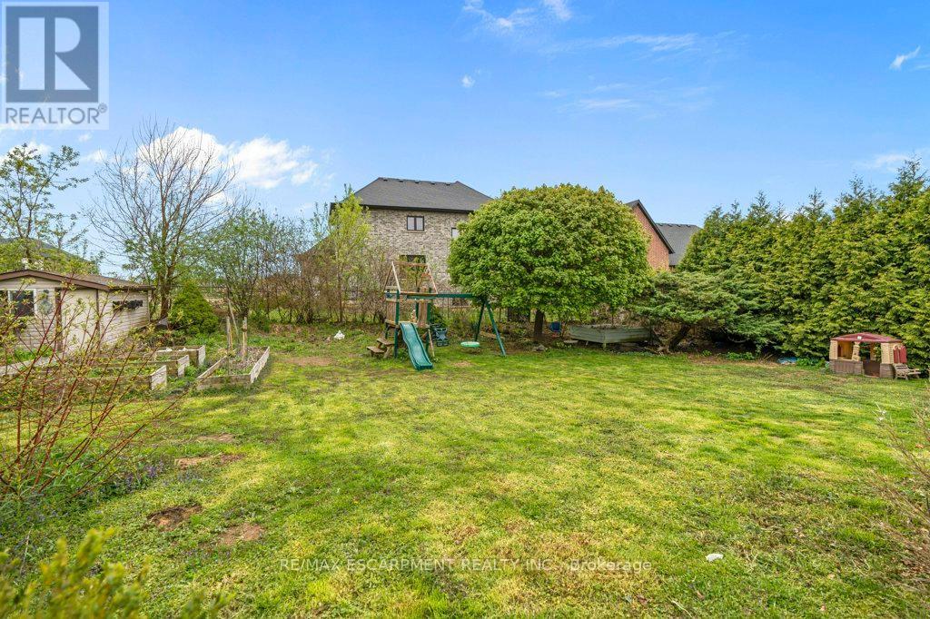 Photo 33 of 630 Westview Avenue, Hamilton ON