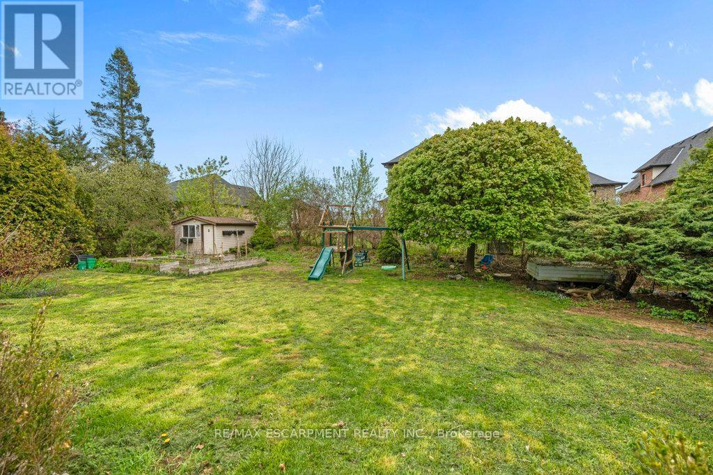 Photo 34 of 630 Westview Avenue, Hamilton ON