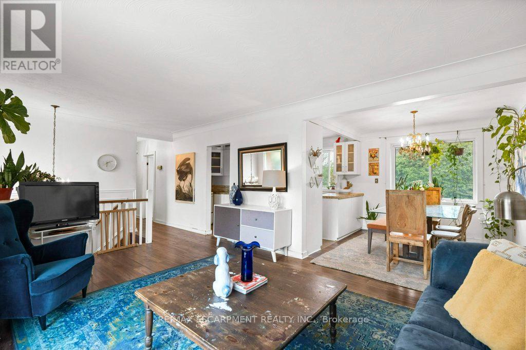 Photo 8 of 630 Westview Avenue, Hamilton ON