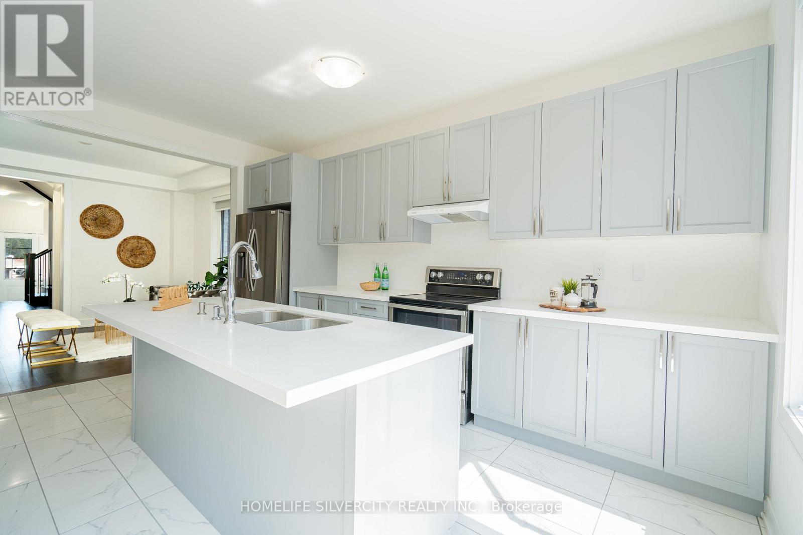 Photo 16 of 30 Orr Avenue, Erin ON