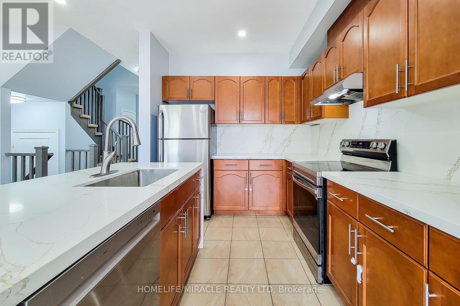 Photo 46 of 77 Highgate Drive, Hamilton ON
