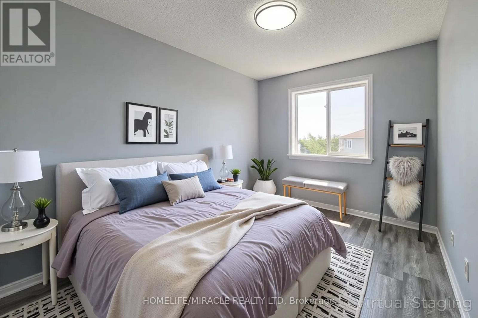 Photo 31 of 77 Highgate Drive, Hamilton ON