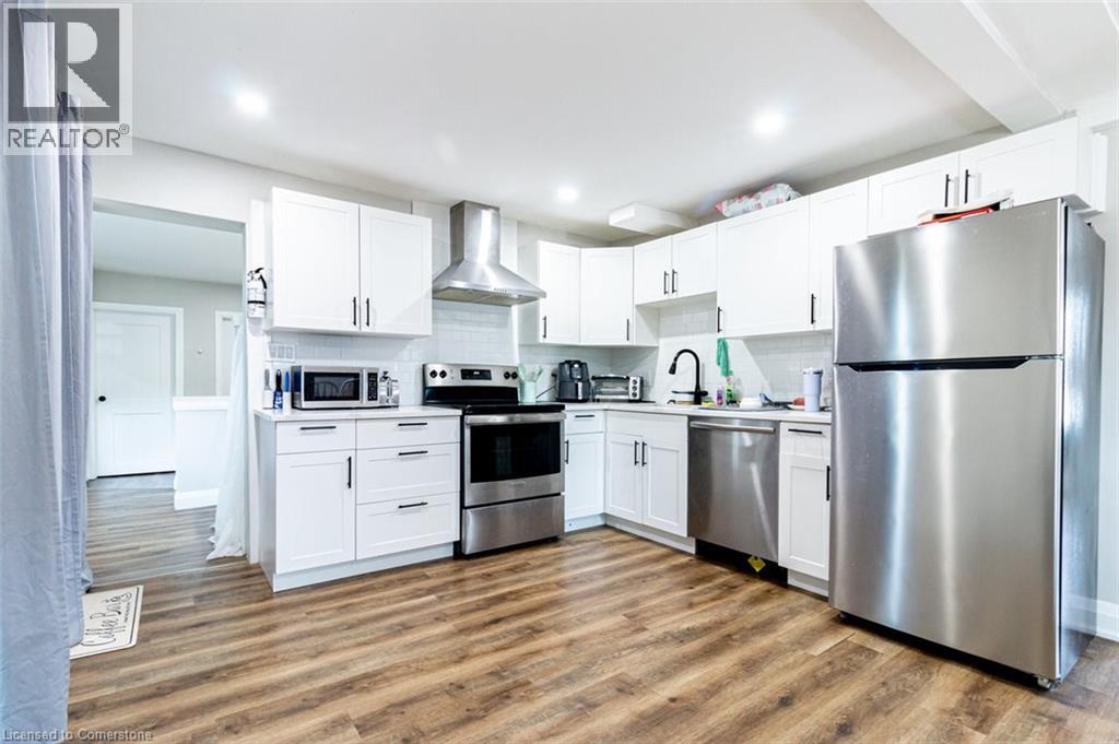 Photo 12 of 773 Lawrence Road, Hamilton ON