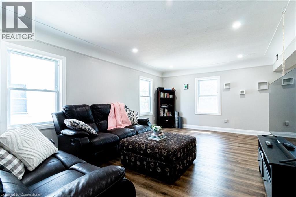 Photo 22 of 773 Lawrence Road, Hamilton ON