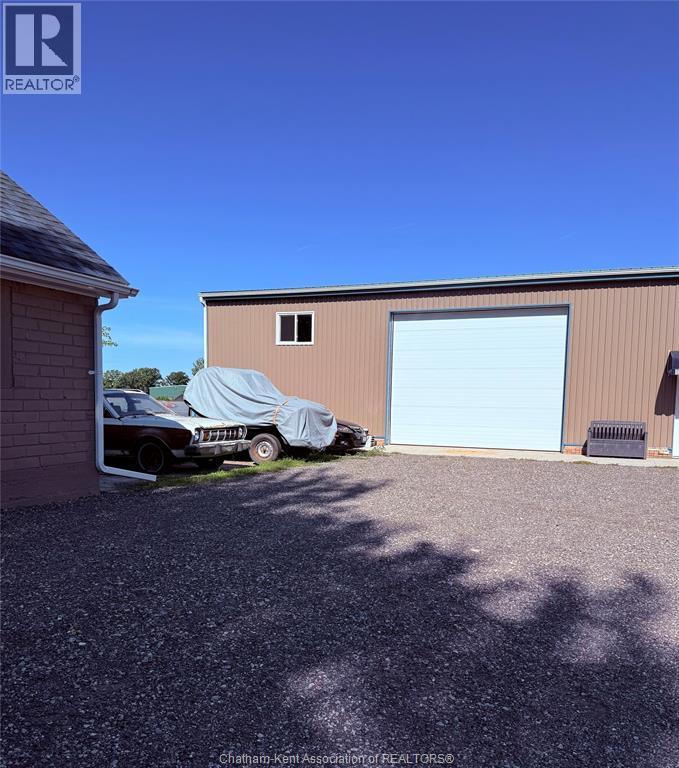 Photo 23 of 955 Mcnaughton Avenue East, Chatham ON